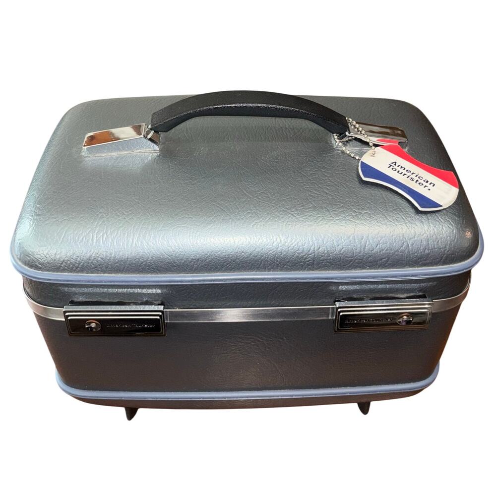 vintage American Tourister hardshell locking train case blue with keys